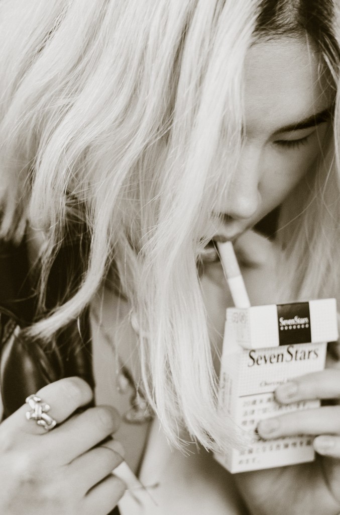 Adi par la portraitiste parisienne Hannah Wolf